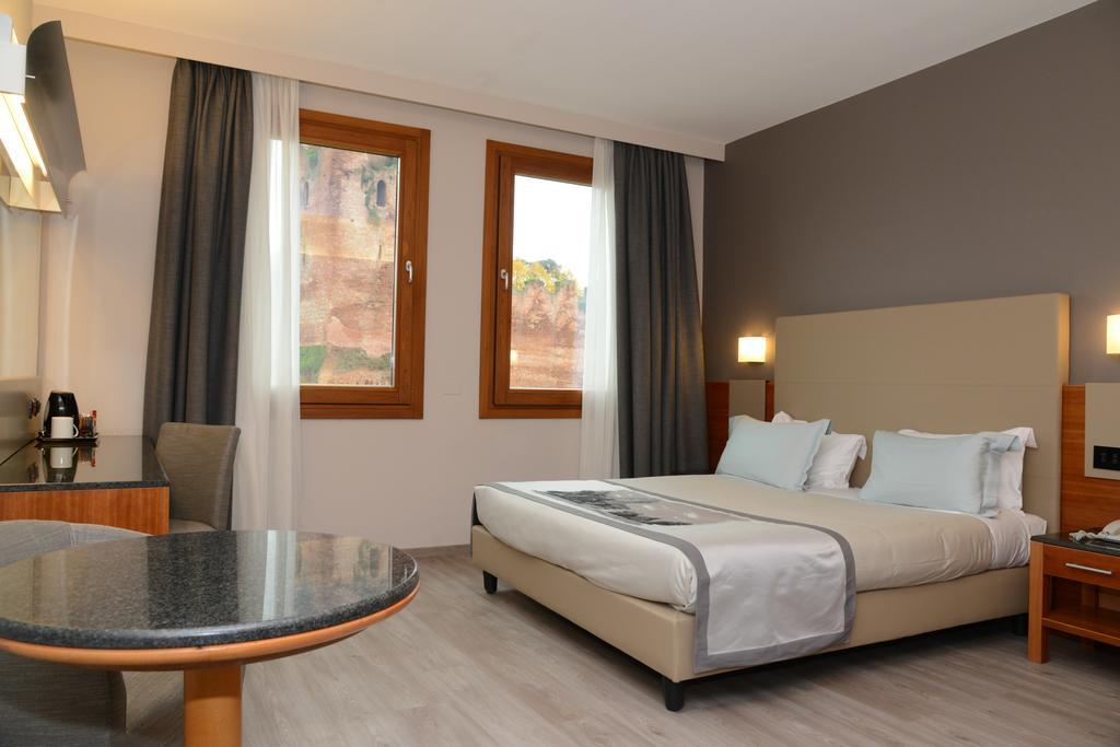 Albergo Roma, BW Signature Collection Кастелфранко Венето Екстериор снимка