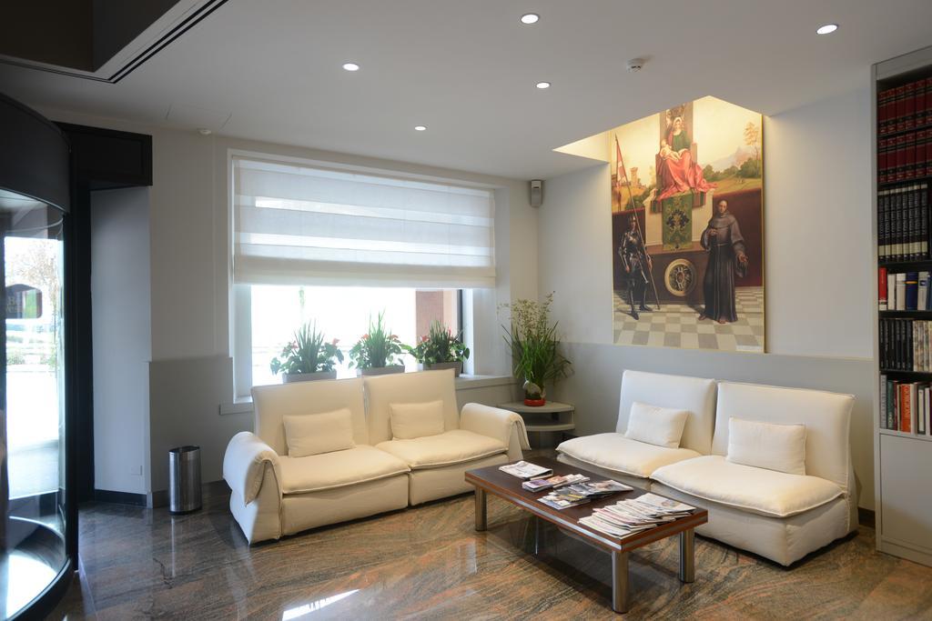 Albergo Roma, BW Signature Collection Кастелфранко Венето Екстериор снимка