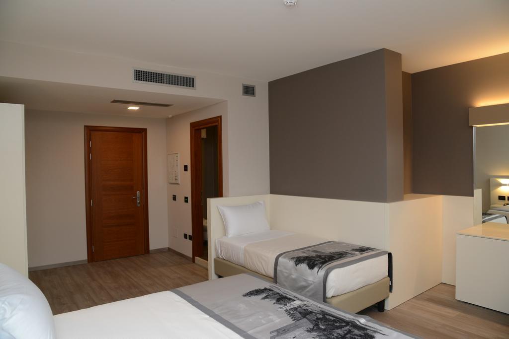 Albergo Roma, BW Signature Collection Кастелфранко Венето Екстериор снимка