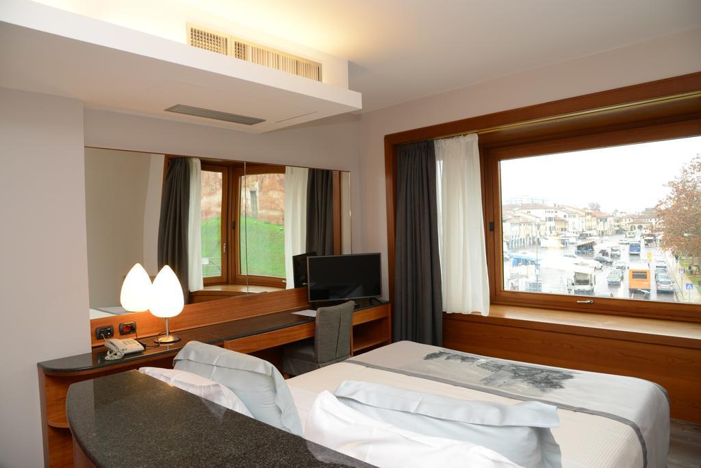 Albergo Roma, BW Signature Collection Кастелфранко Венето Екстериор снимка