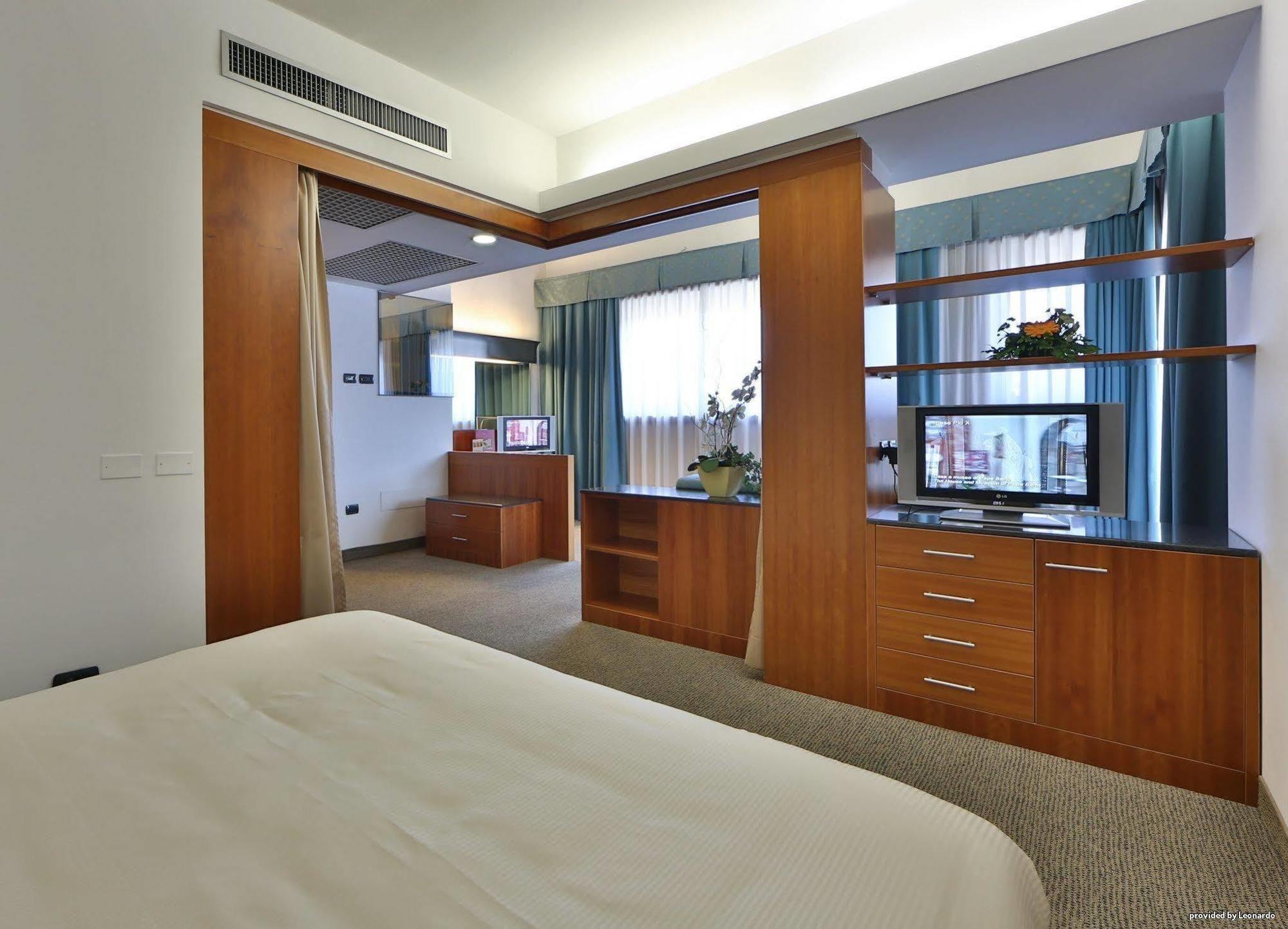 Albergo Roma, BW Signature Collection Кастелфранко Венето Екстериор снимка