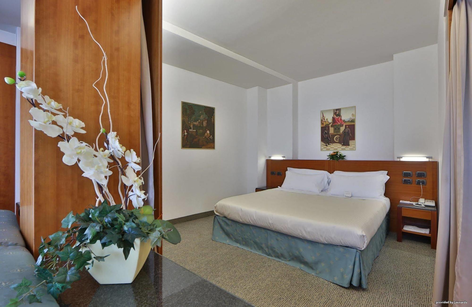 Albergo Roma, BW Signature Collection Кастелфранко Венето Екстериор снимка